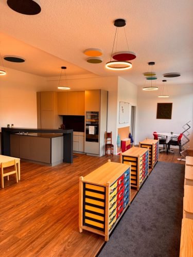 c4daf1f9-1d36-4748-a751-b3387d568a0f